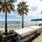 Le Finestre Sul Mare